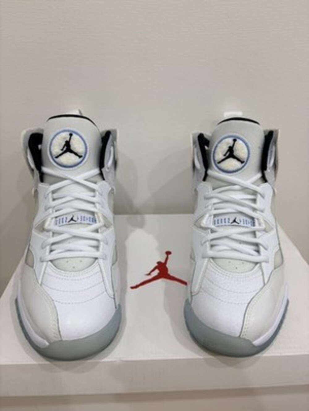 JORDAN JUMPMAN TWO TREY WHITE UNIVERSITY-BLUE DO1925-104 size 10